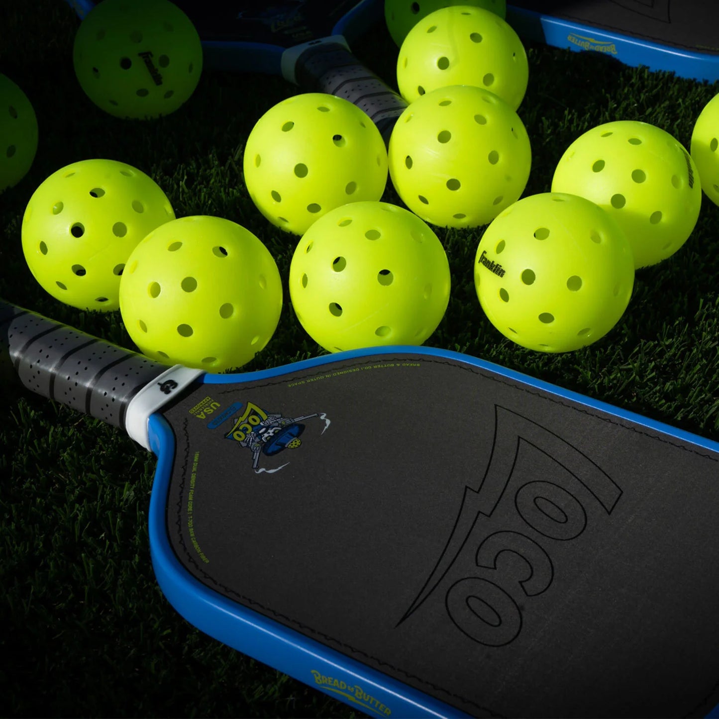 B&B Loco 16mm Pickleball Paddle- Elongated (With Cover)